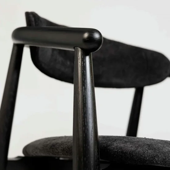 Стілець Mamont soft чорний / Magenta 15 10