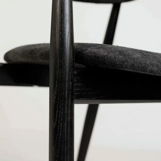 Стілець Mamont soft чорний / Magenta 15 9