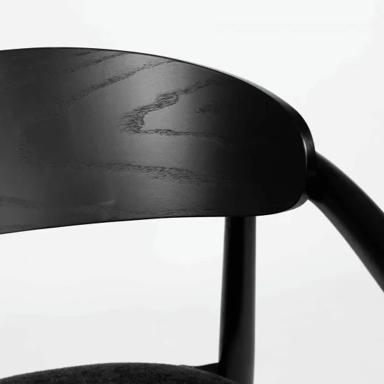 Стул Mamont semi-soft черный/Magenta 15 7