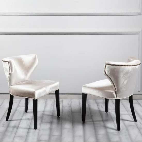 Стілець Тріумф бежевий Дерево сидіння Тканина 535x440x790 чорна нога 4