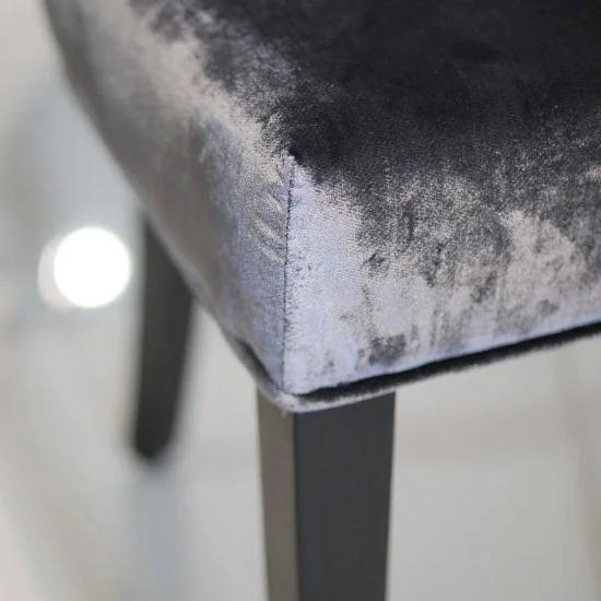 Стул Триумф серый массив дерева сиденье ткань 535x440x790 нога черная 7