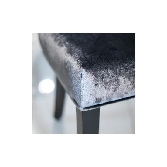 Стул Триумф серый массив дерева сиденье ткань 535x440x790 нога черная 13