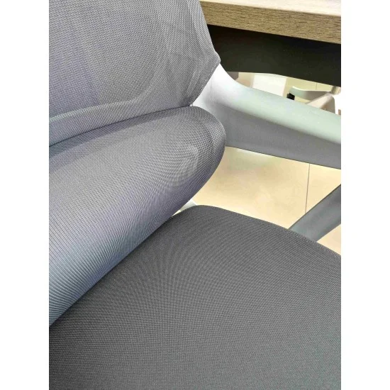 Крісло комп’ютерне ARON Сіре / Білий каркас 10