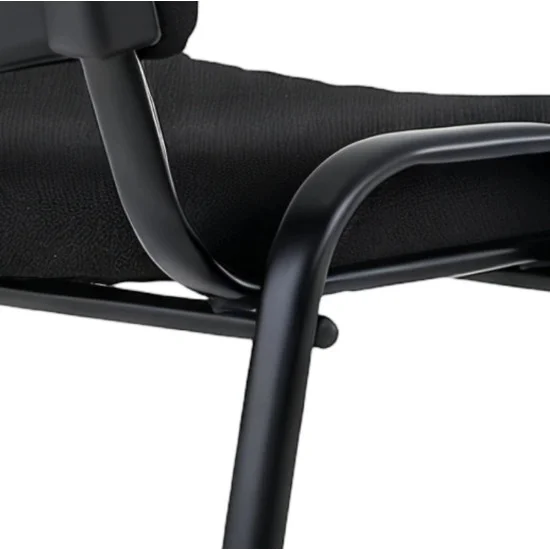 Стілець офійсний ISO чорний 2