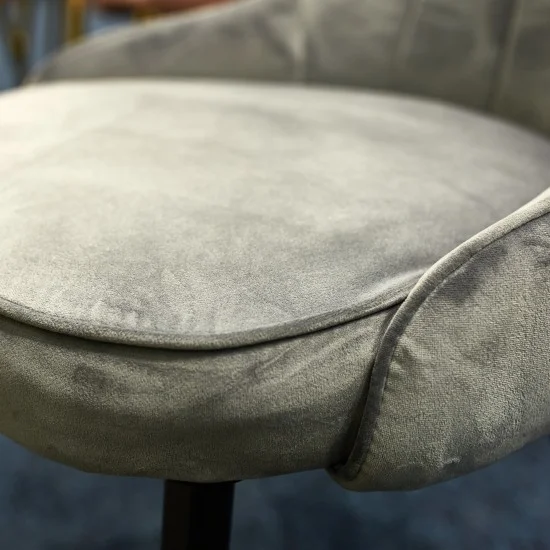 Стілець LOTUS VELVET чорний каркас / сірий BLUVEL 14 LOTUSVCSZ 8