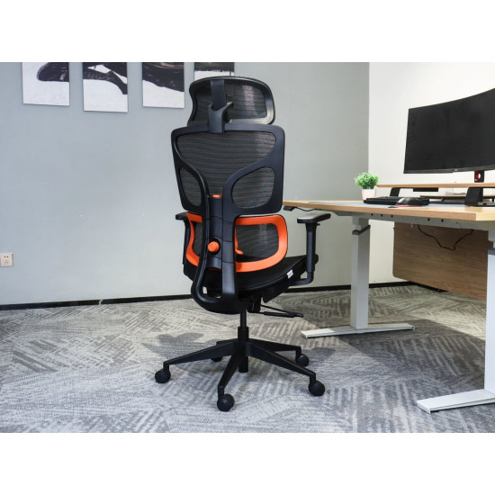 Кресло офисное MARKUS черная сетка / черный каркас 9