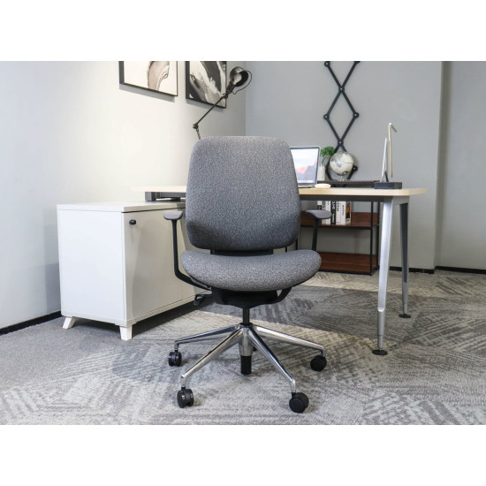 Кресло офисное OSCAR серая ткань / алюминий 5
